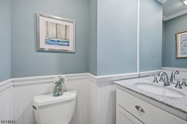 41 Purple Martin Dr, Allamuchy Twp., NJ 07840