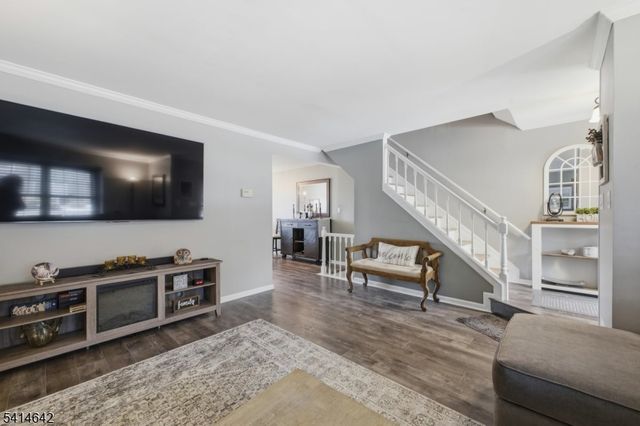 41 Purple Martin Dr, Allamuchy Twp., NJ 07840