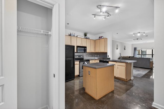 1803 Broadway Apt 312, Nashville, TN 37203