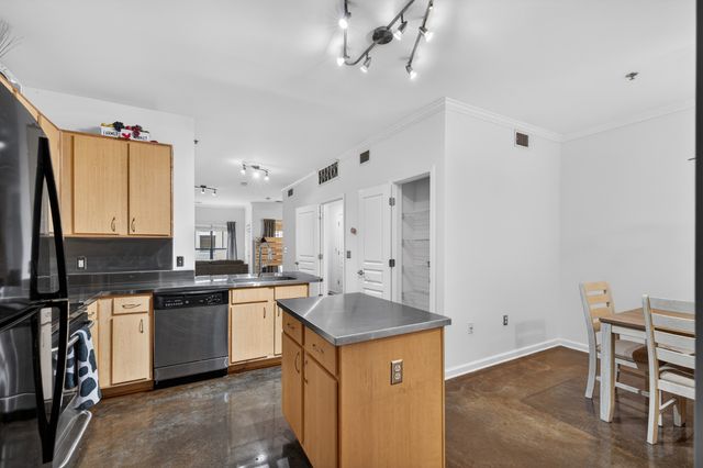 1803 Broadway Apt 312, Nashville, TN 37203