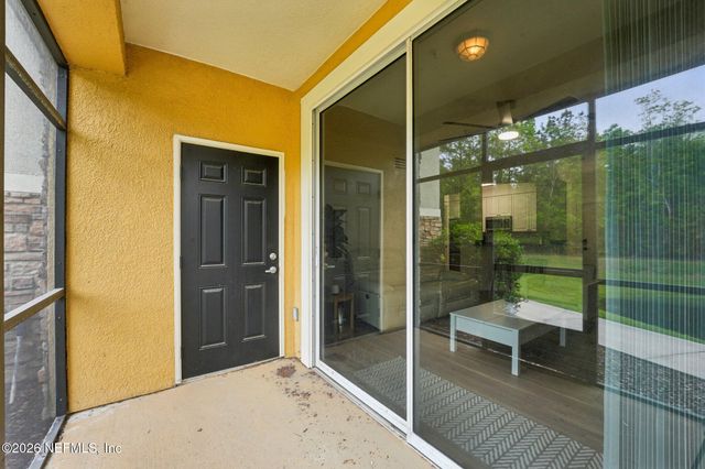 8539 GATE Parkway W 412, Jacksonville, FL 32216