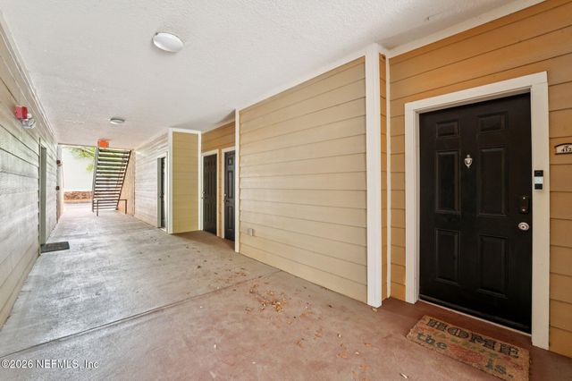 8539 GATE Parkway W 412, Jacksonville, FL 32216