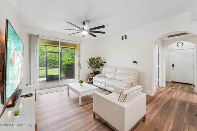 8539 GATE Parkway W 412, Jacksonville, FL 32216