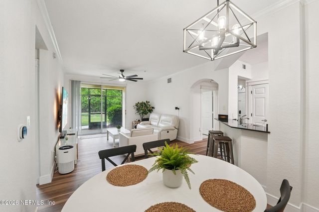 8539 GATE Parkway W 412, Jacksonville, FL 32216