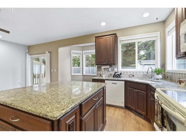 29411 Sw CAMELOT St, Wilsonville, OR 97070