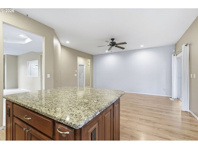 29411 Sw CAMELOT St, Wilsonville, OR 97070