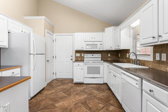 2106 Trail Five, Burlington, NC 27215