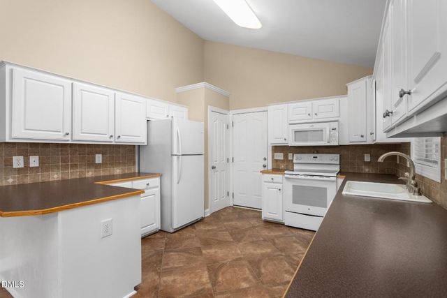 2106 Trail Five, Burlington, NC 27215