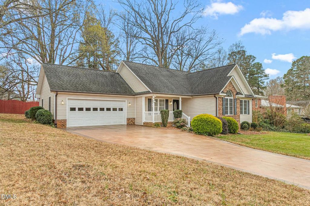 2106 Trail Five, Burlington, NC 27215