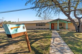 100 W Central DR, Georgetown, TX 78628