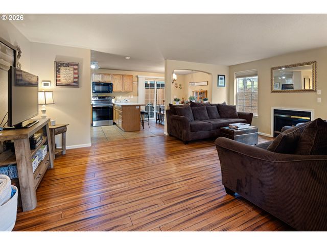 87973 SHERWOOD St, Veneta, OR 97487