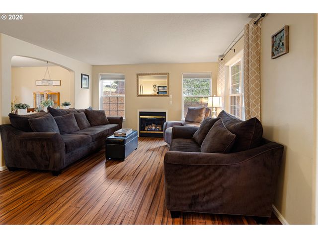 87973 SHERWOOD St, Veneta, OR 97487