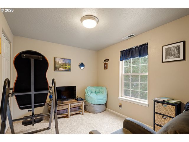 87973 SHERWOOD St, Veneta, OR 97487
