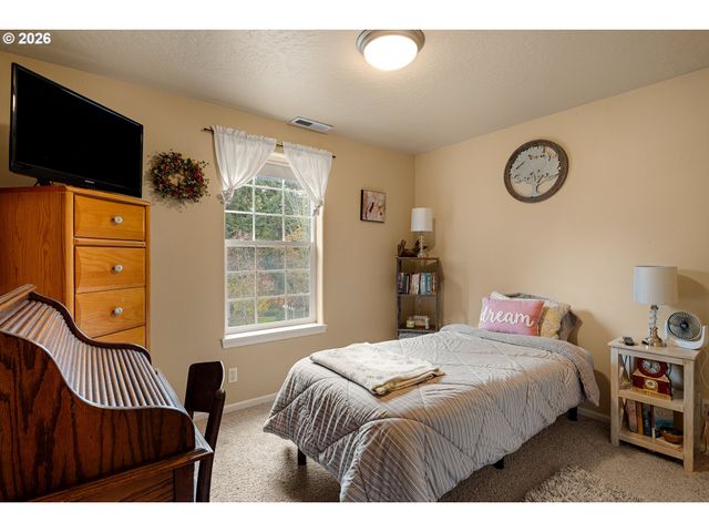 87973 SHERWOOD St, Veneta, OR 97487