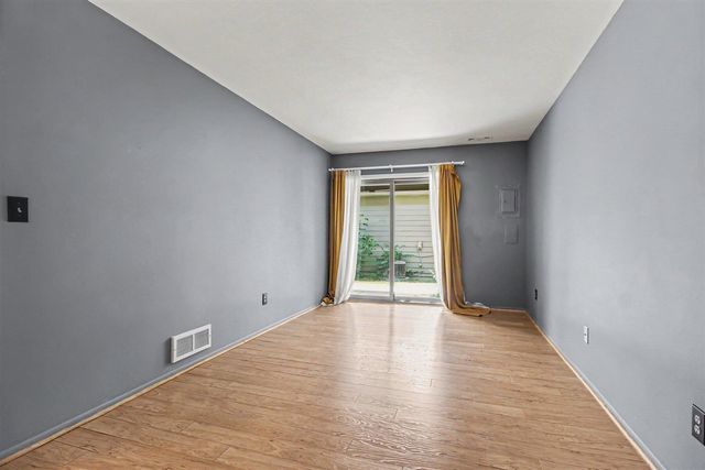761 Skynob Drive, Ann Arbor, MI 48105