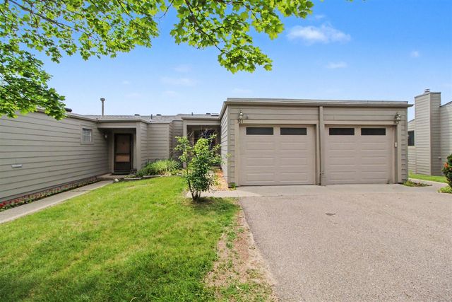 761 Skynob Drive, Ann Arbor, MI 48105