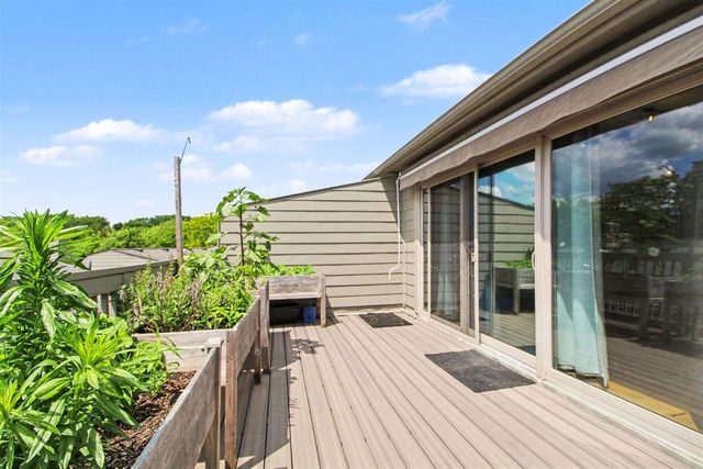 761 Skynob Drive, Ann Arbor, MI 48105