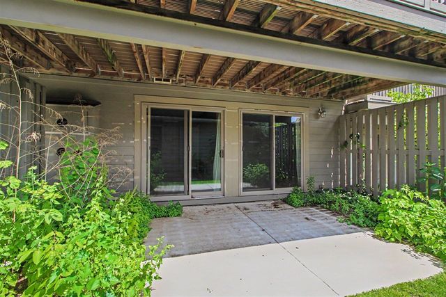 761 Skynob Drive, Ann Arbor, MI 48105