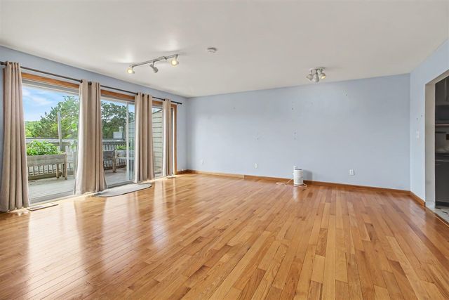 761 Skynob Drive, Ann Arbor, MI 48105