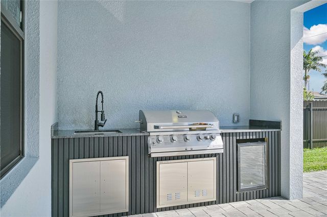 1413 NE 7TH AVENUE, Cape Coral, FL 33909