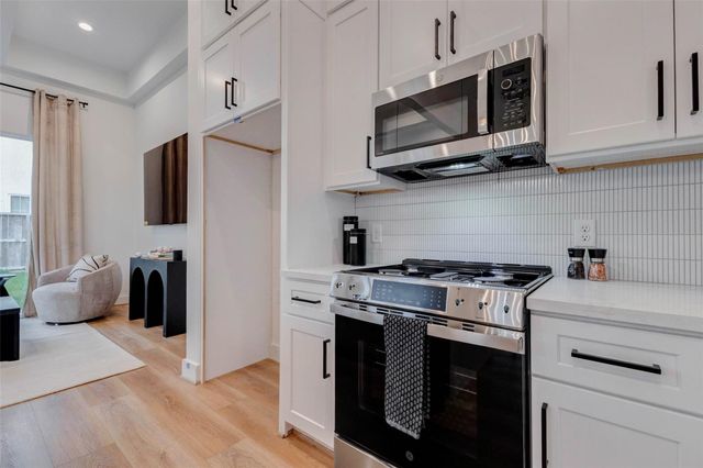 3309 Saint Emanuel Street, Houston, TX 77004