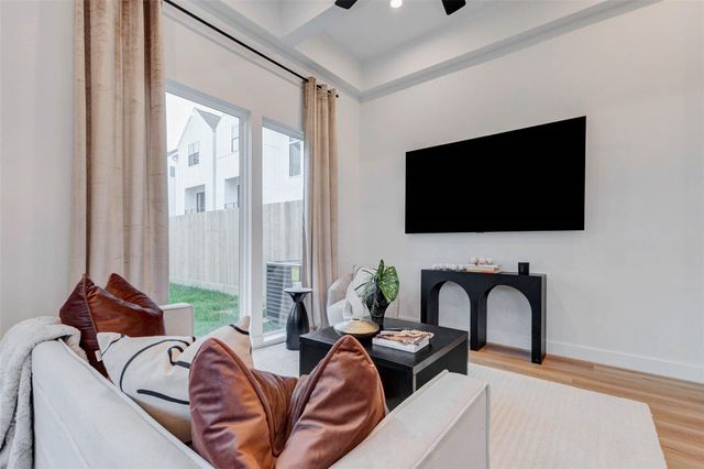 3309 Saint Emanuel Street, Houston, TX 77004