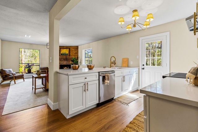 2214 Easley Circle, Huntsville, TX 77320