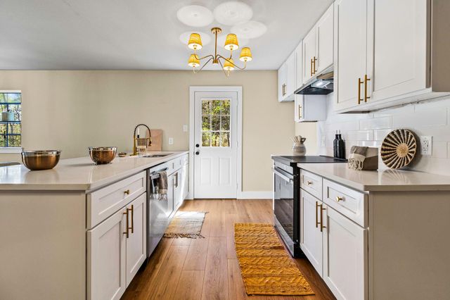 2214 Easley Circle, Huntsville, TX 77320