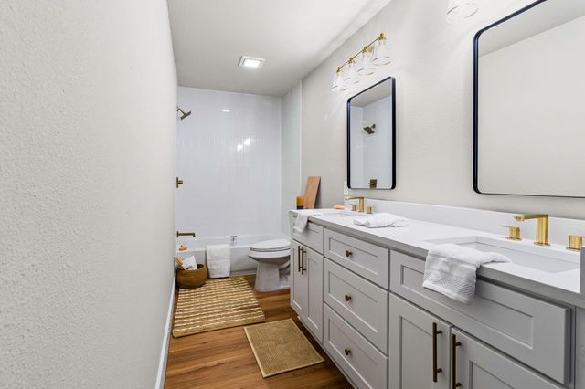 2214 Easley Circle, Huntsville, TX 77320