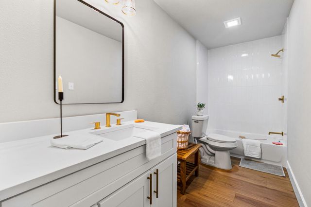 2214 Easley Circle, Huntsville, TX 77320