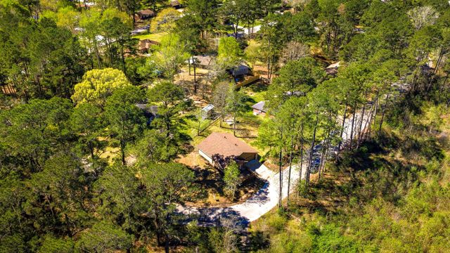 2214 Easley Circle, Huntsville, TX 77320