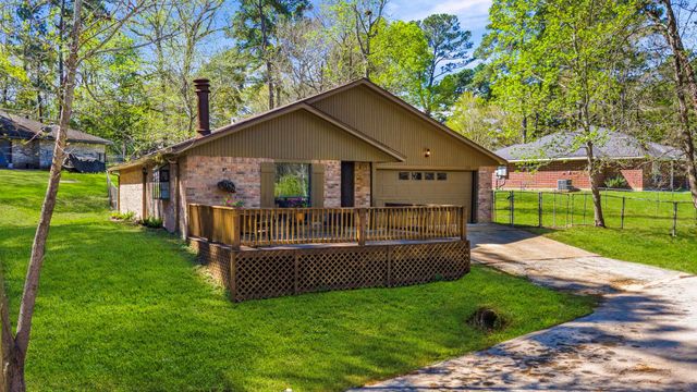 2214 Easley Circle, Huntsville, TX 77320