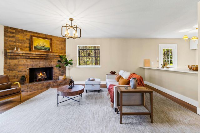 2214 Easley Circle, Huntsville, TX 77320