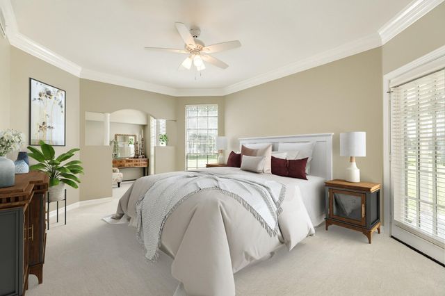 113 Rosewood Street, Lake Jackson, TX 77566