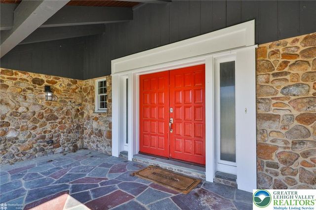 380 South Cedar Crest Boulevard, Emmaus Boro, PA 18103