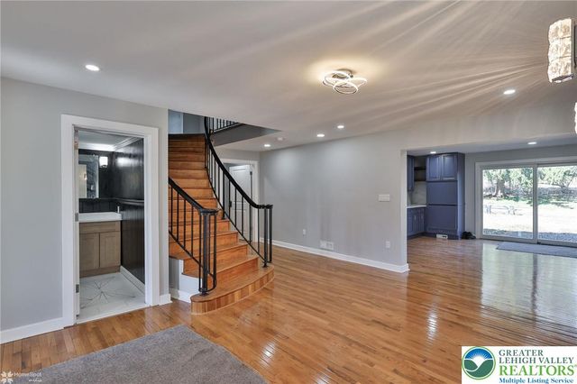 380 South Cedar Crest Boulevard, Emmaus Boro, PA 18103