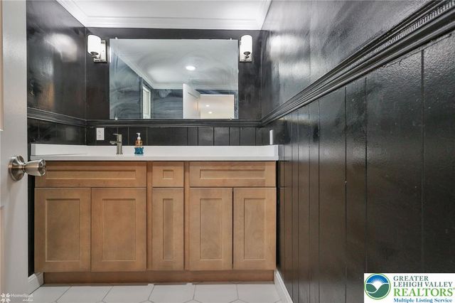 380 South Cedar Crest Boulevard, Emmaus Boro, PA 18103