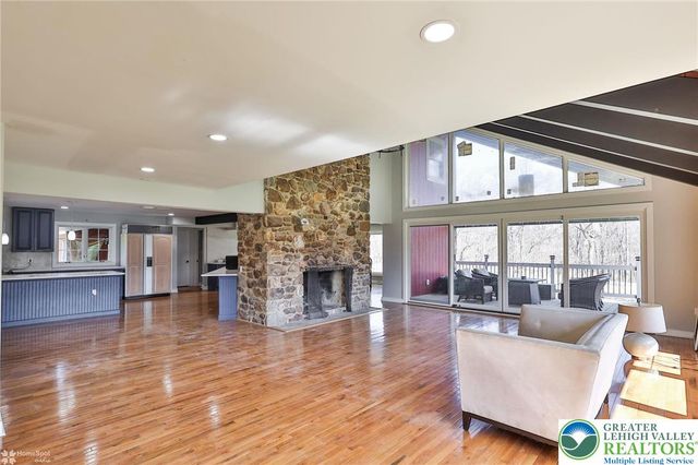 380 South Cedar Crest Boulevard, Emmaus Boro, PA 18103