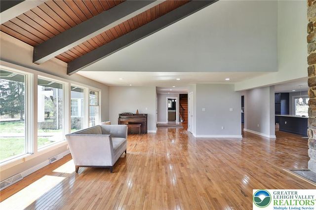 380 South Cedar Crest Boulevard, Emmaus Boro, PA 18103