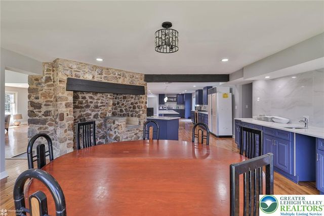 380 South Cedar Crest Boulevard, Emmaus Boro, PA 18103