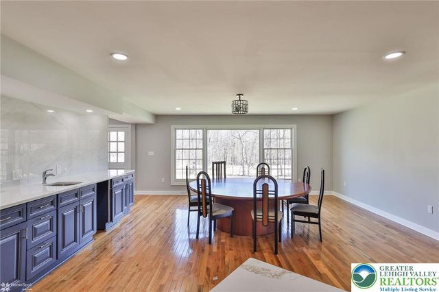 380 South Cedar Crest Boulevard, Emmaus Boro, PA 18103