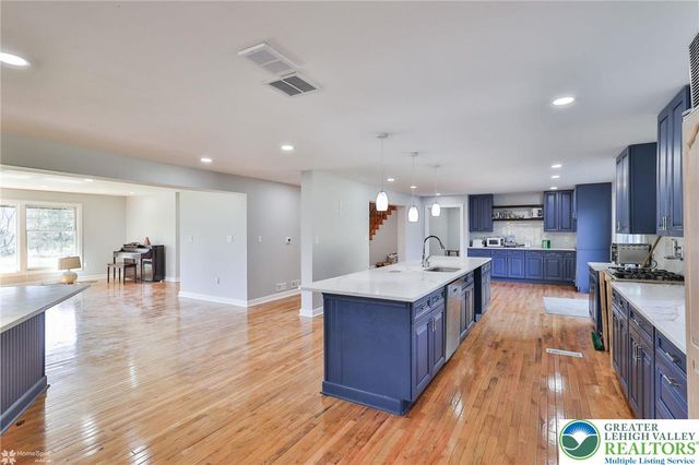 380 South Cedar Crest Boulevard, Emmaus Boro, PA 18103