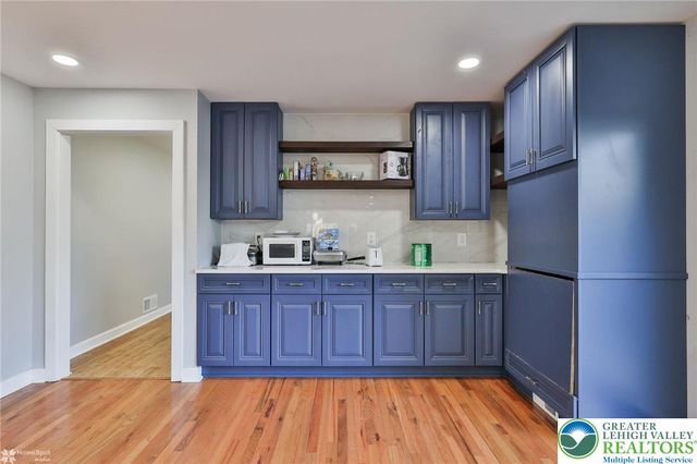 380 South Cedar Crest Boulevard, Emmaus Boro, PA 18103