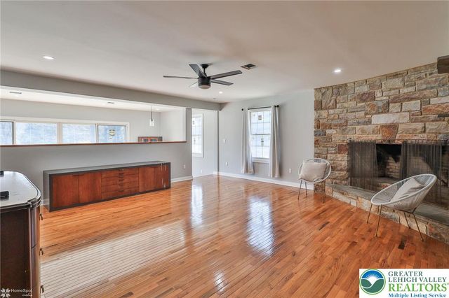 380 South Cedar Crest Boulevard, Emmaus Boro, PA 18103