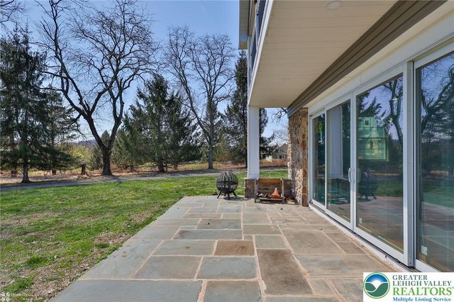 380 South Cedar Crest Boulevard, Emmaus Boro, PA 18103