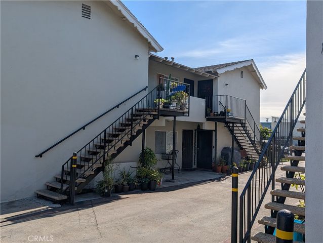 1239 Brook Street W, Santa Ana, CA 92703