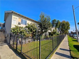 1239 Brook Street W, Santa Ana, CA 92703