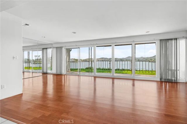 22054 Treasure Island, Canyon Lake, CA 92587