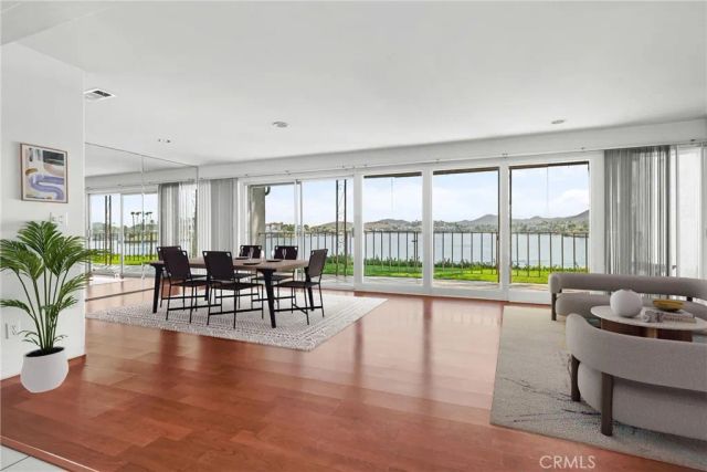 22054 Treasure Island, Canyon Lake, CA 92587