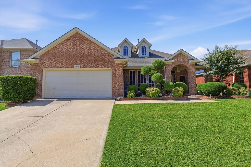 2816 Calico Rock Drive, Fort Worth, TX 76131